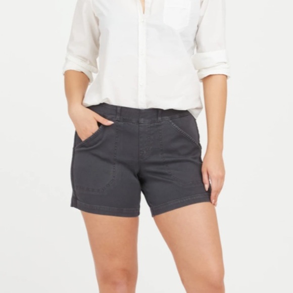 SPANX Pants - NWT spanx Stretch Twill Shorts, 6" size xs